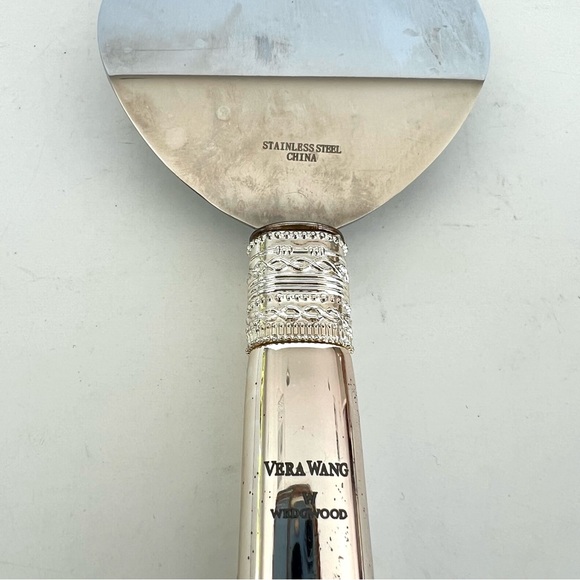 VERA WANG Wedgwood With Love 2pc Stainless Silver Sever Cake Knife Serving Set - Picture 10 of 16